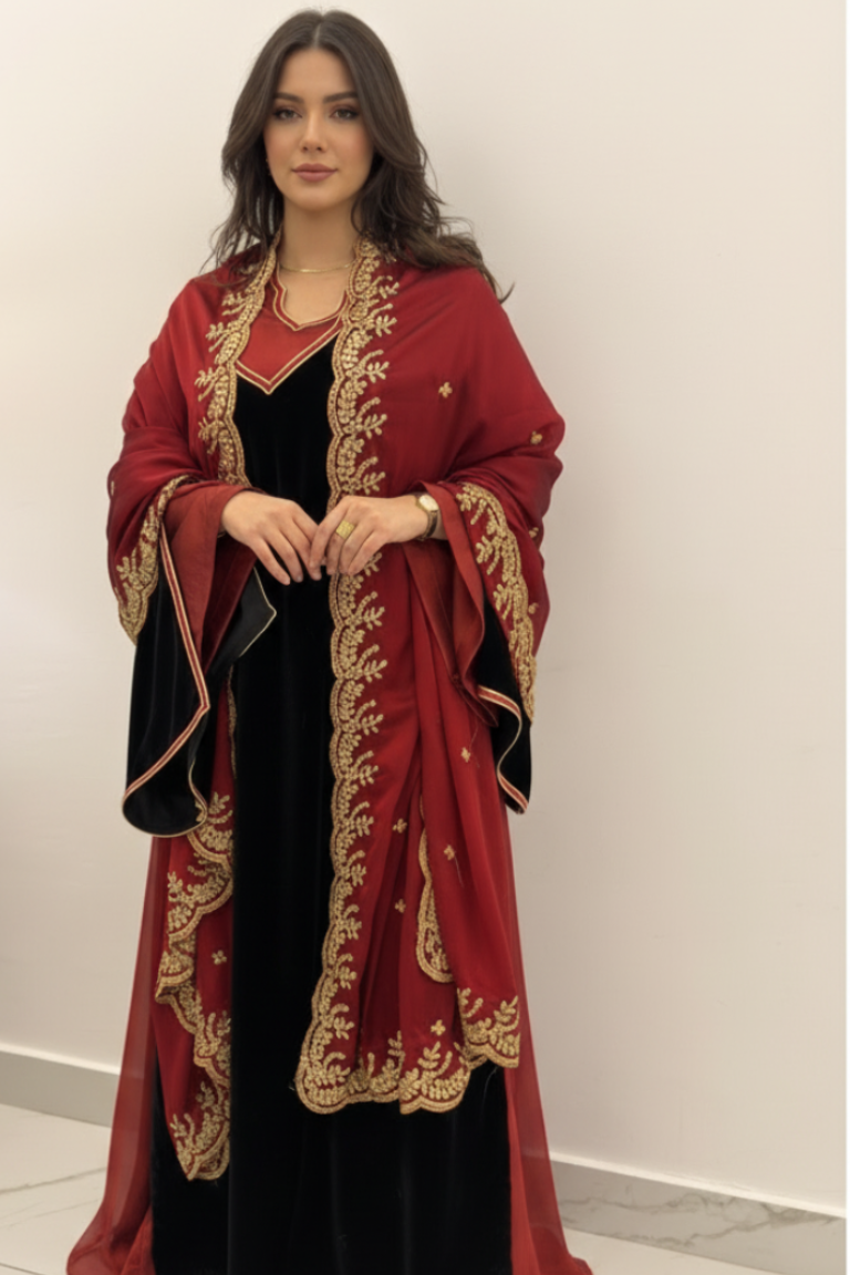 B21 – طقم مخمل عنّابي غامق من ثلاث قطع