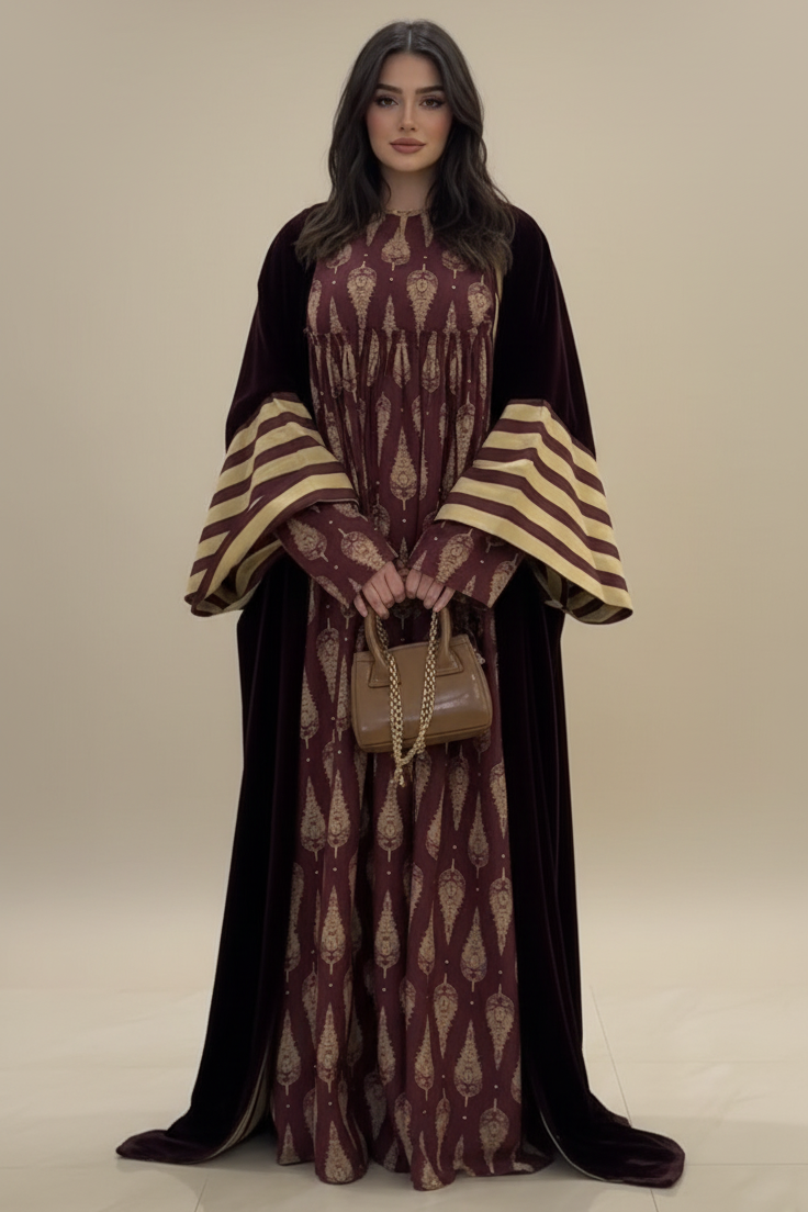 A31 - طقم ‏بشت مخملي من قطعتين بلون عنابي داكن وبيج فاتح