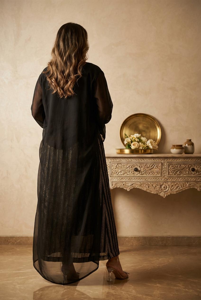 C94– طقم شيفون أنيق مع تنورة بنقشة مميزة – 4 ألوان